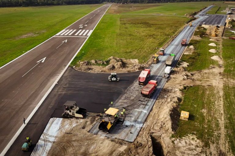 Katowice-Muchowiec, lotnisko.