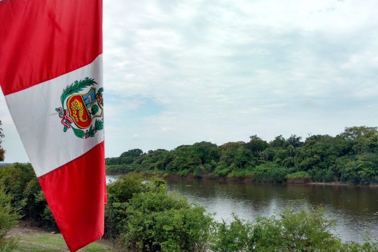 Flaga Peru