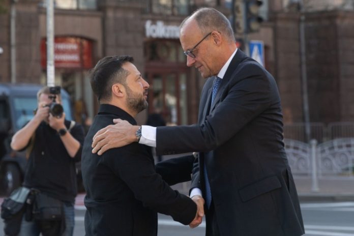 NCZAS.INFO | Prezydent Ukrainy Wołodymyr Zelenski i kanclerz Niemiec Friedrich Merz podczas spotkania w Kijowie. Foto: president.ogv.ua